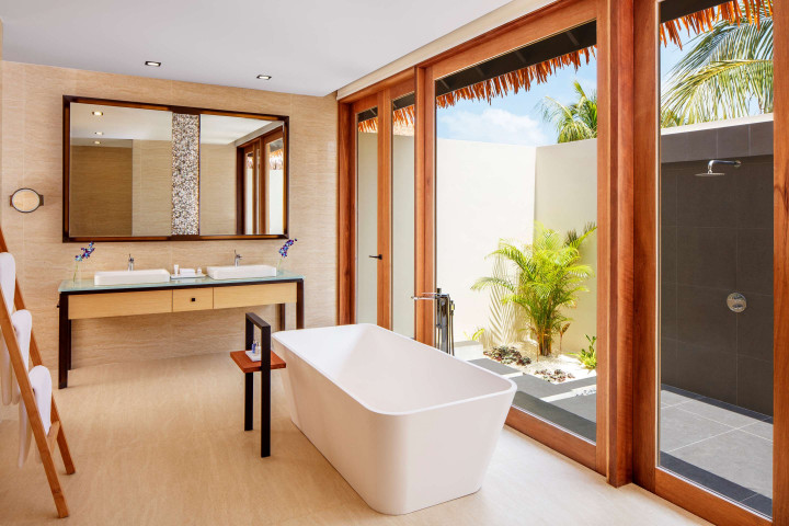 Beachfront Villa with Pool - Ocean View